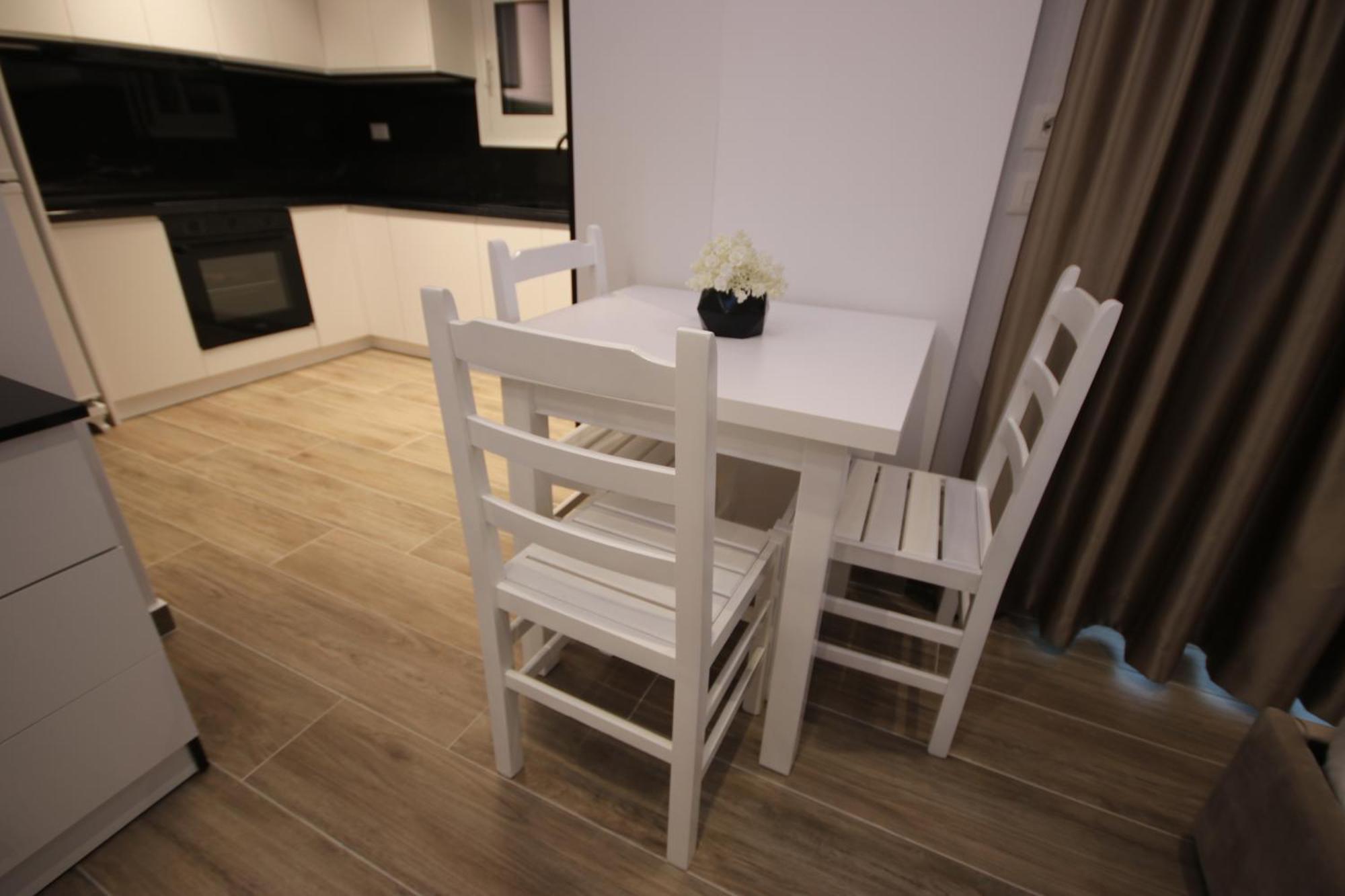 Klea Rooms Himare Exterior foto