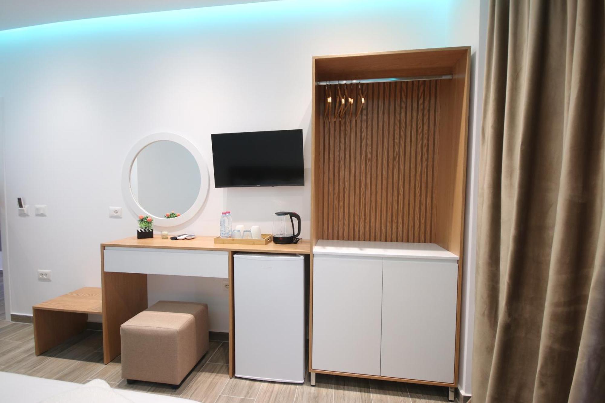 Klea Rooms Himare Exterior foto