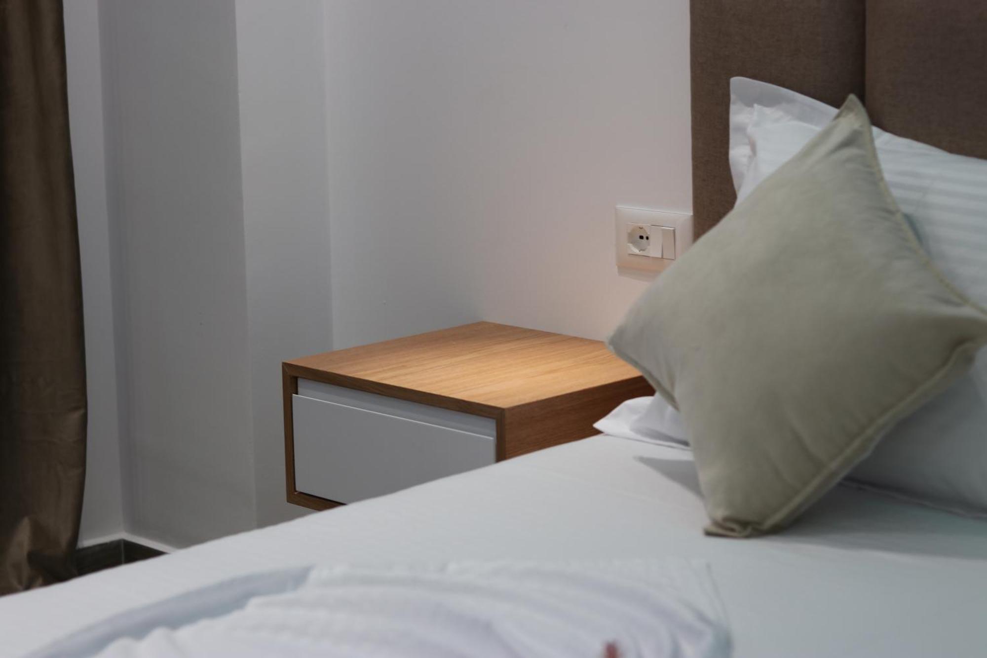 Klea Rooms Himare Exterior foto