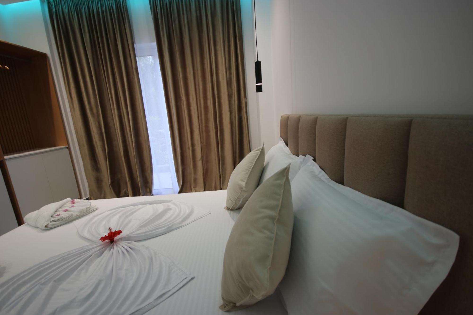 Klea Rooms Himare Exterior foto