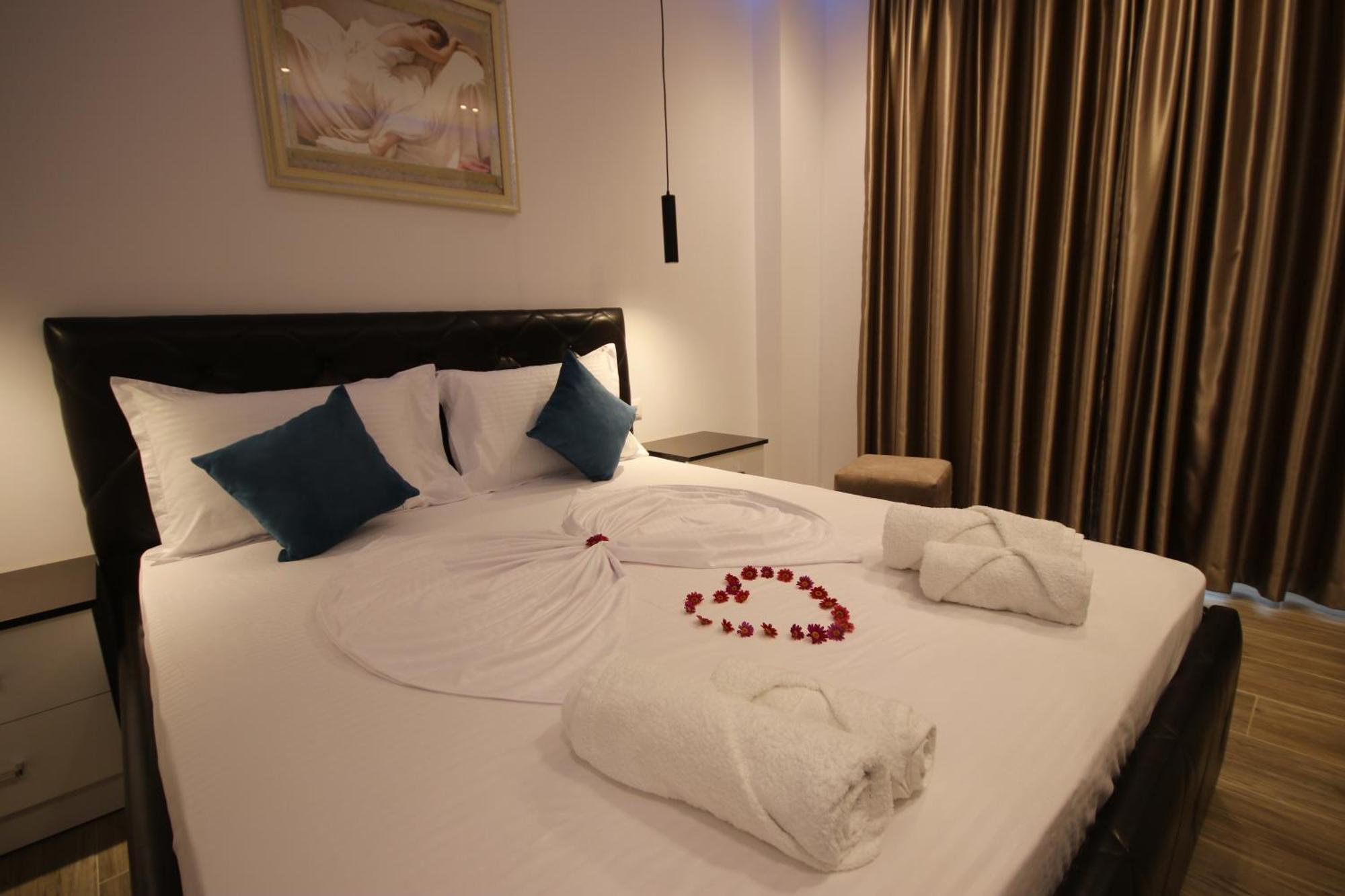 Klea Rooms Himare Exterior foto